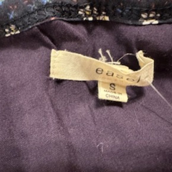 Blue Flowing Flower Print Dress with Long Sleeves - Picture 12 of 14